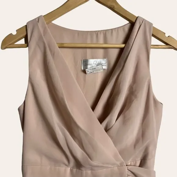 Jenny Packham Cameo Blush Chiffon V-Neck Tie Sleeveless Bridesmaids Wrap Dress